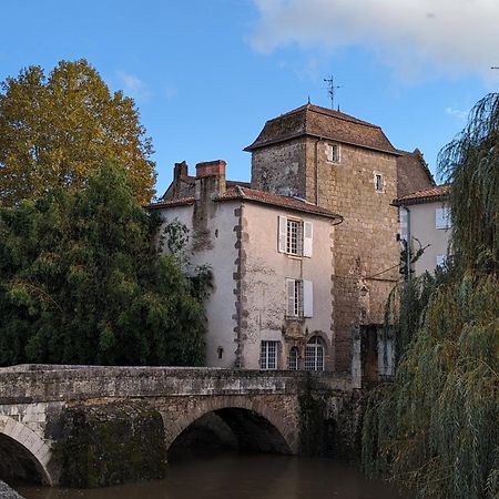 Manoir Des Arts Bed & Breakfast Confolens Exterior photo