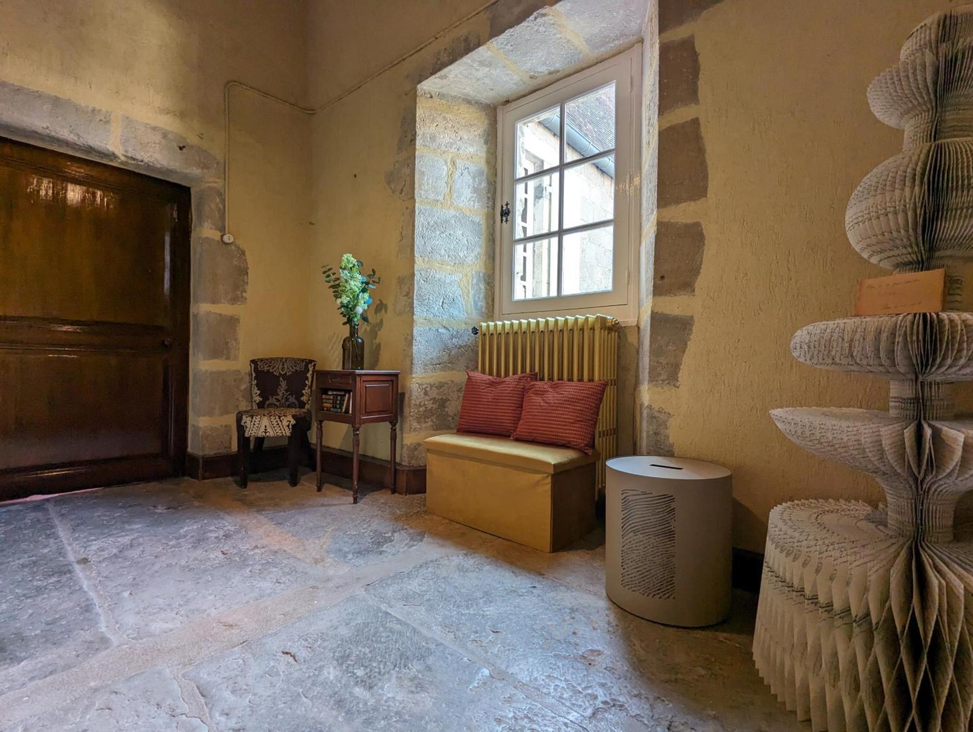 Manoir Des Arts Bed & Breakfast Confolens Exterior photo
